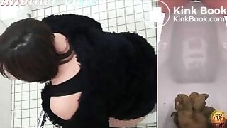 Asian Pooping Girl 027