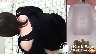 Asian Pooping Girl 027