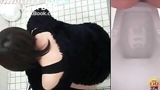 Asian Pooping Girl 027