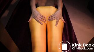 Amazing female ass unloads