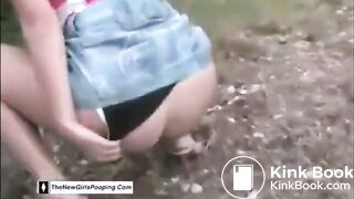 Victoria Lee Pooping