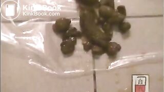 Liquid shit relieves her constipation