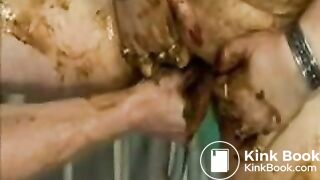 Couple scat play - video 2