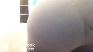 Yoga pants and pantypoop