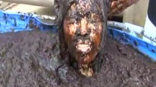 Brunette hottie taking a scat bath