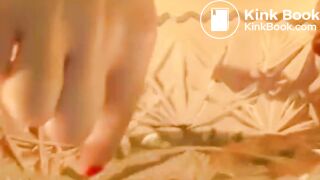 Webcam Girl Red Window / dirty & stinky play /