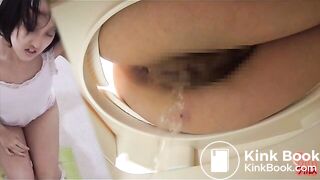Japanese girl in a sleeping pyjama takes a shit - part 2