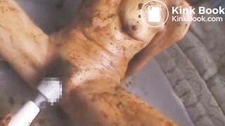 Scat queen Ai Okamoto