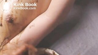 Scat queen Ai Okamoto