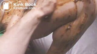 Scat queen Ai Okamoto