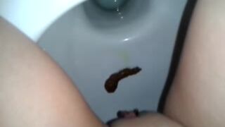 amateur 2 poop 12