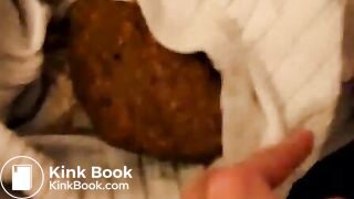 wetting and pooping big log in tight pants