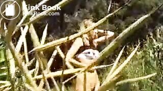 Hiking girl needs to poop