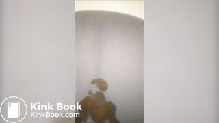 Diarrhée en pyjama aux wc