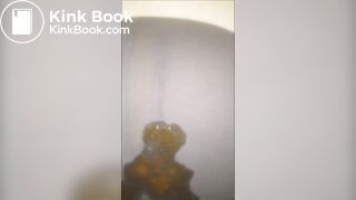 Diarrhée en pyjama aux wc