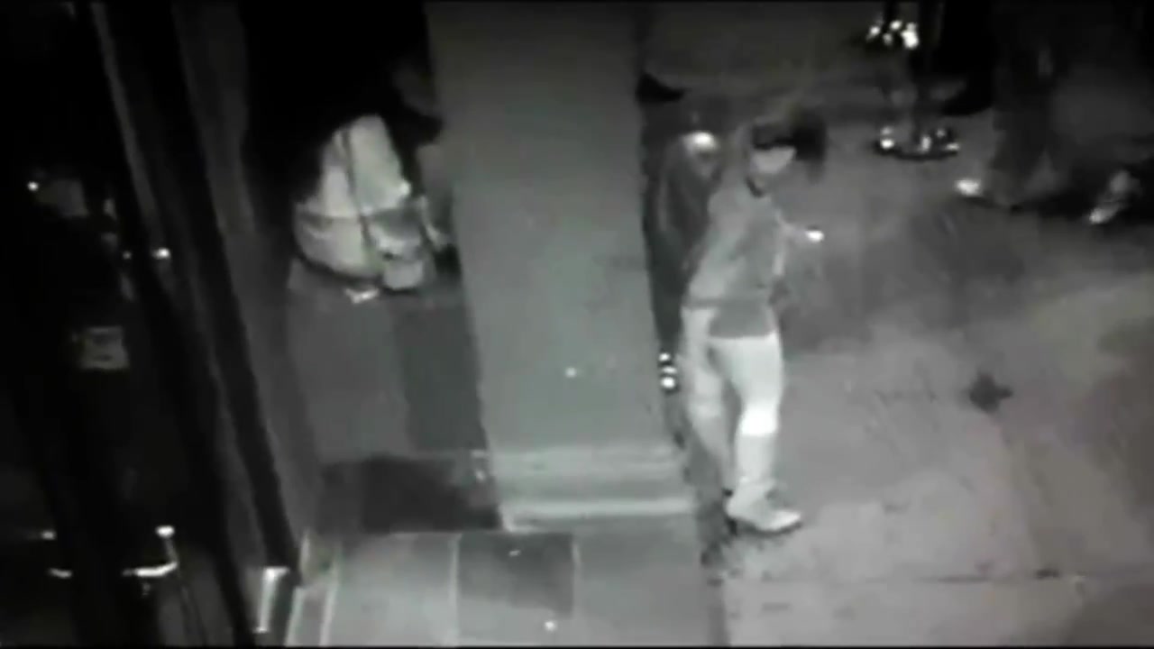 DM, Girl Poops In Her Hand Outside A Nightclub