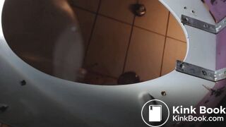 dumping metal baslls