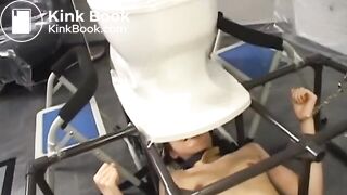 Varios Homens defecando em uma Oriental ( CENAS FORTES)