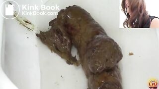 Want to lick her poopy anus while she farts in my mouth