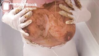 scat show in white nylons and white mask