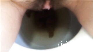 She is shitting and cumming