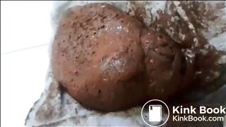 girl shits her leggings