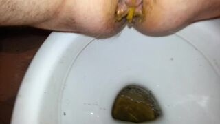 WC scat - video 2