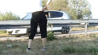 Jogger doesn’t wait to poop