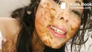 Japanese Toilet Girl