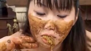 ASIAN LESBIAN SCAT PLAY