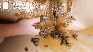 Lesbian scat - video 10