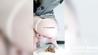 Sexy female anchor takes selfie while pooping 2