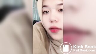 Girl's sexy long tongue 2