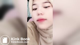 Girl's sexy long tongue 2