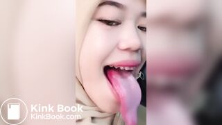 Girl's sexy long tongue 2