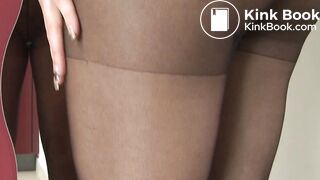 Barbies Pee in her Nylons