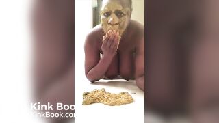 Ebony MILF Sam scat show