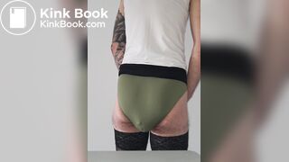 Je fait caca dans ma culotte verte