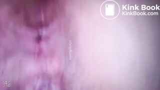 厕拍大神女厕所全景偷拍两位熟女同事肥美的小黑鲍鱼.23
