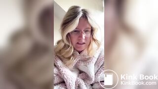 Girl Pooping - video 114