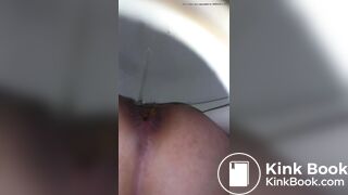 good soft poop from girl with nice ass