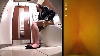 japanese girl poop - video 107