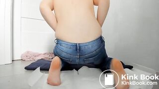 POOPING JEANS AND SMEARING