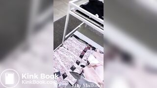 Scat girl piss and shit in fitting room