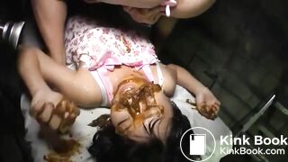 Japanese Toilet Girl - video 6