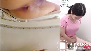 Japanese girl long poop - video 3