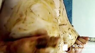 Teen scat girl - video 4