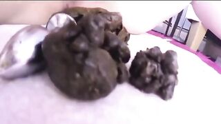 Masked Scat queen