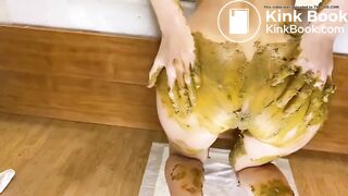 Sexy scat smear - video 2