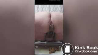 BBW morning poop and piss